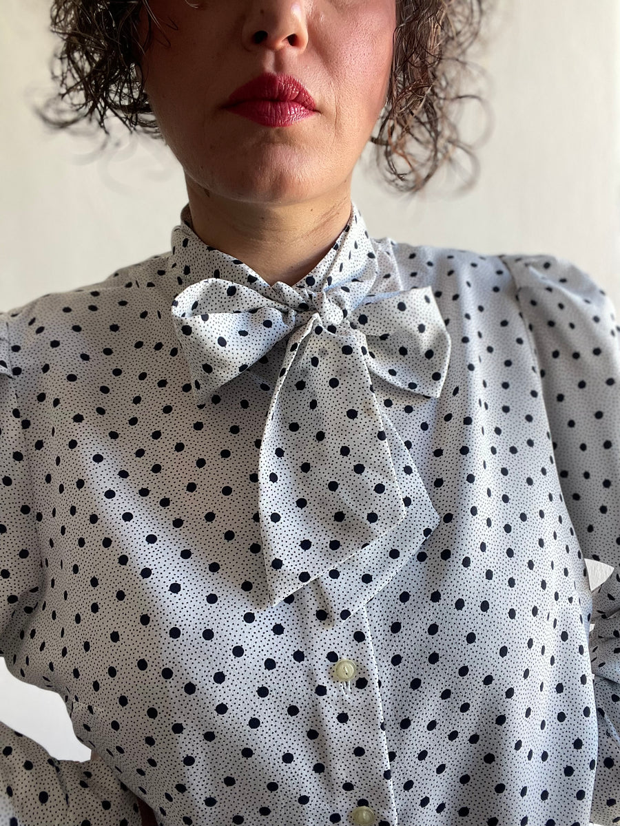 Camicia bianca hot sale a pois