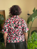 Camicia floreale nera e fucsia