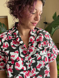 Camicia floreale nera e fucsia