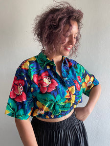 Crop hawaiano colorato