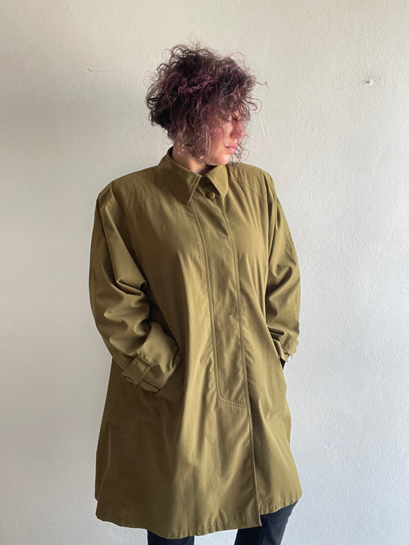 Trench verde militare